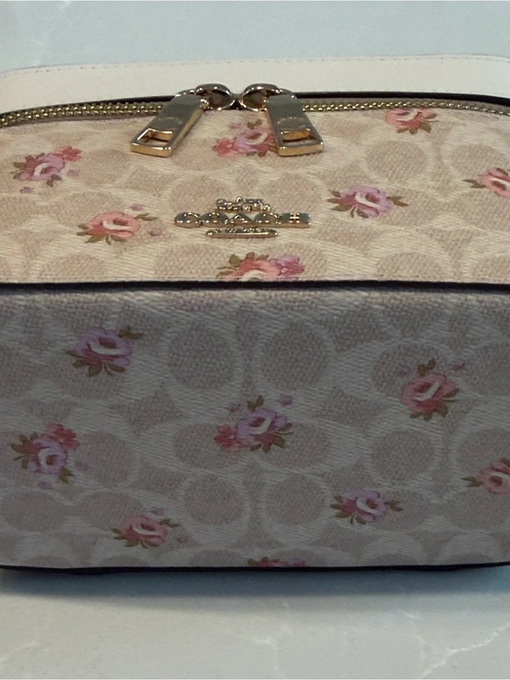 Coach Outlet Cosmetic Case In Floral Signature Canvas NWT